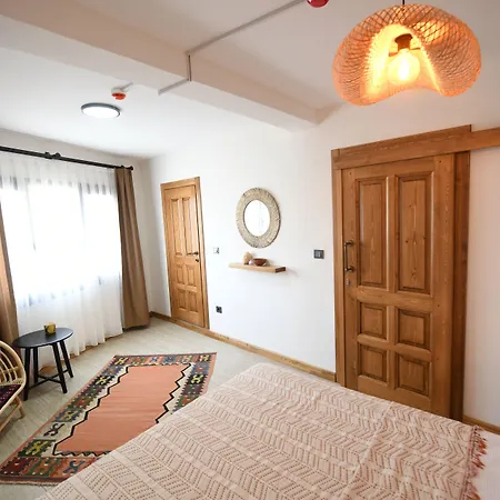 Kallinos Boutique سلجوك