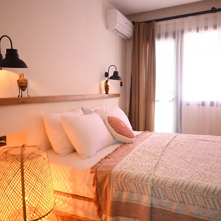 ホテル Kallinos Boutique